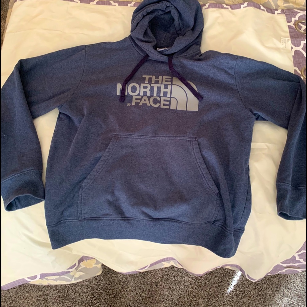 Men’s North Face Sweatshirt